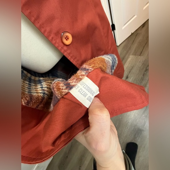 Vintage 70s Quilted Lined Coat with Flannel Trim - Picture 9 of 16